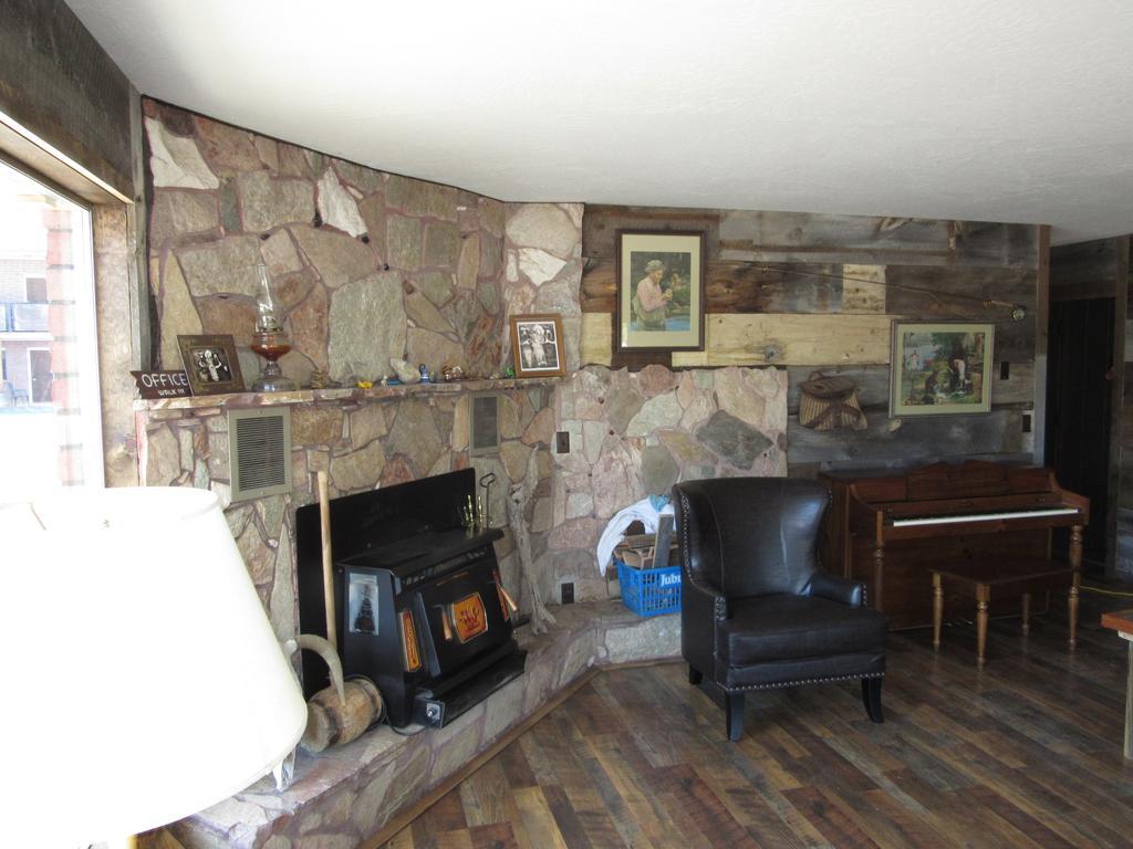 Al'S Westward Ho Motel West Yellowstone Εξωτερικό φωτογραφία